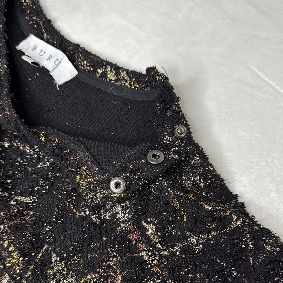 BURU Black and Gold Crew Neck Sweater with Abstract Pattern - Picture 10 of 14